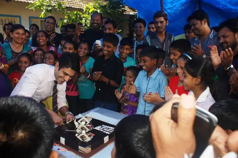 Birthday celebration for Eijaz Khan on the sets of Zee TV's Punar Vivah