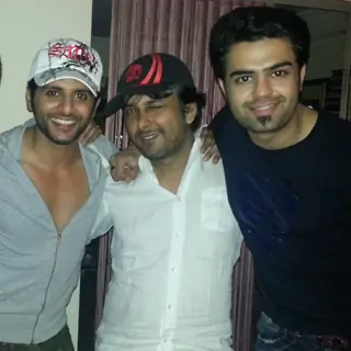 Karanvir Bohra, Siddarth Dey and Manish Paul at Karanvir Bohra's Bday Bash