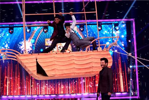 Kapil and Manish do a funny aerial act on Jhalak Dikhla Jaa