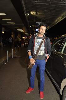 Manish Paul was seen at Mumbai Airport leaving for SAIFTA