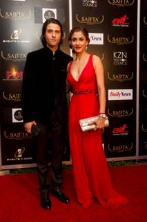 Apoorva and Shilpa Agnihotri at the red carpet of SAIFTA