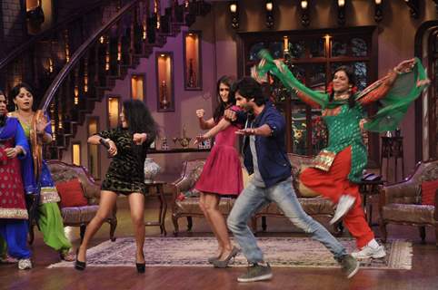 Promotion of film Phata Poster Nikhla Hero on Comedy Nights with Kapil