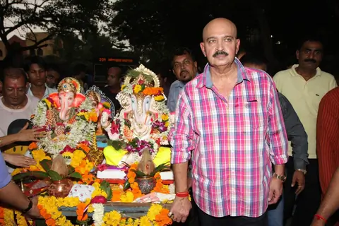 Rakesh Roshan during Ganpati Visarjan