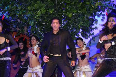 Salman Khan performs at BIGG BOSS Season 7 Press Conference