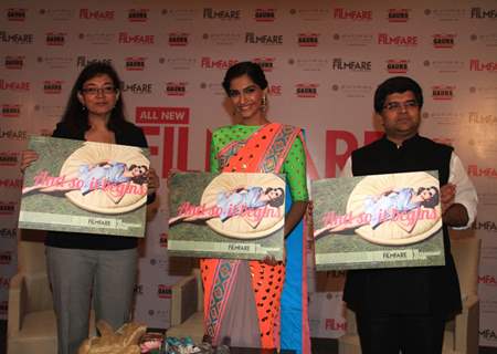 Anupama Bhalla, Sonam Kapoor & Jitesh Pillaai at the Filmfare makeover issue launch