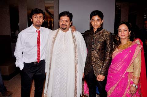 Sonu Nigam was at Rahul Thackeray & Aditi Redkar's engagement