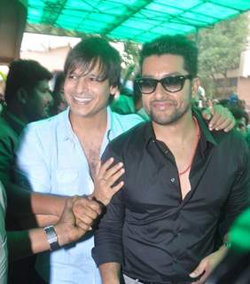 Vivek Oberoi and Aftab Shivdasani visited Gaeity Galaxy Cinema Halls