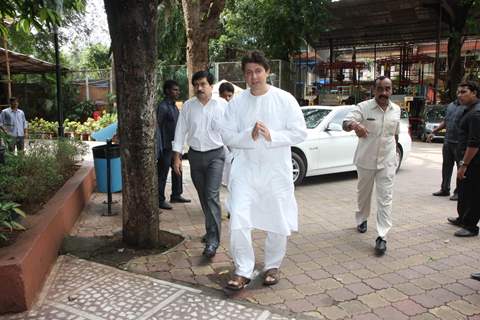 Dr. Shriram Nene at the prayer meet of Madhuri Dixit's father