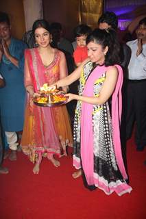 Divya Khosla and Tulsi Kumar at the Satynarayan Mahapooja at T-Series