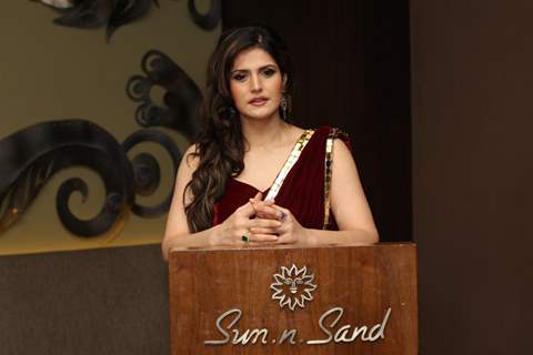 Zarine Khan at the Preview of the latest 'India Wedding Collection'