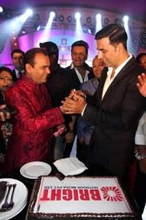 Akshay Kumar was at Yogesh Lakhani's &quot;Bright&quot; Birthday Party