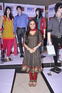 Siddharth Shukla & Toral Rasputra unveil the Festive Collection from MAX