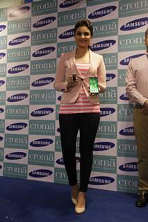 Parineeti Chopra launches Samsung Galaxy Note 3