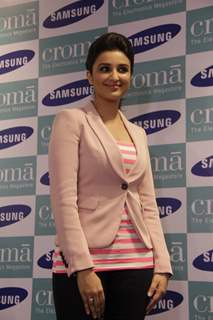 Parineeti Chopra launches Samsung Galaxy Note 3