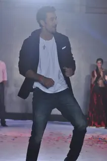 Ranbir Kapoor performs at the event
