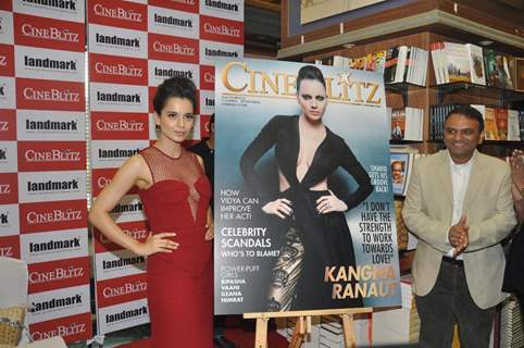 Kangna Ranaut Unveils the Cine Blitz October 2013 Issue