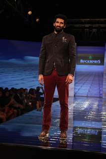 Aditya Roy Kapoor was seen walking the ramp at the Blackberrys Sharp Nights 2013