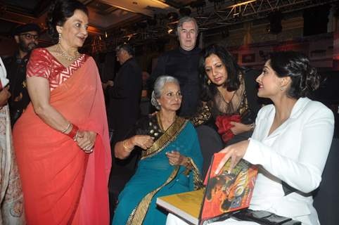 Asha Parekh, Waheeda Rehman and Sonam Kapoor in chat at the event