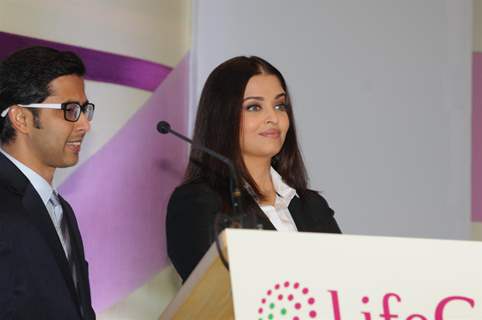 Aishwarya Rai Bachchan addresses the Life Cell event