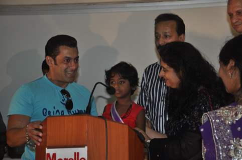 Salman Khan visits Holy Family Hospital