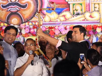 Akshay Kumar at the Luv-Kush Ramleela on Dusshera
