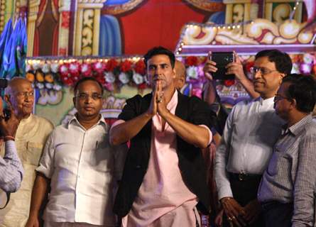 Akshay Kumar at the Luv-Kush Ramleela on Dusshera