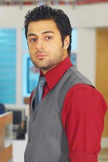 Karan Hukku as Nikhil Singhania