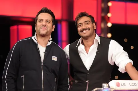Ajay Devgan and Fardeen Khan playing 10 Ka Dum
