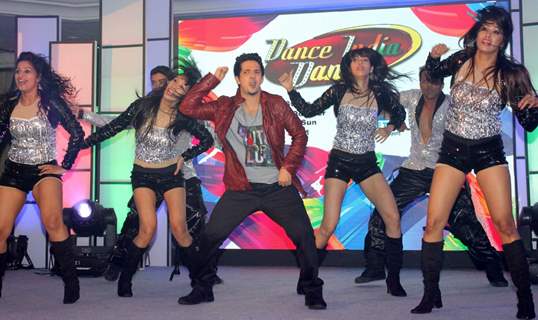 Mudassar Khan performs at the Launch of Dance India Dance Season 4