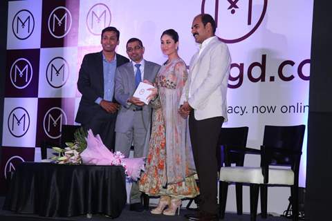 Kareena Kapoor launches Malabar Gold and Diamond's e-commerce venture