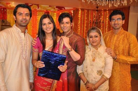 Barun , Daljeet , Akshay , Karan and Jayshree