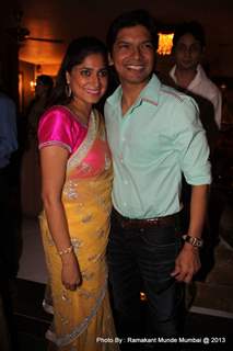 Shaan with wife at Abhijeet's Birthday Bash