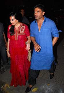 Suniel and Mana Shetty were seen at Sohail Khan's Diwali Party