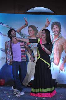 Shahid Kapoor and Sonakshi Singa at R...Rajkumar - Music Launch