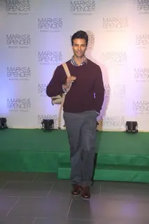 Bipasha, Sonakshi & Nita Ambani at 'Marks & Spencer' launch