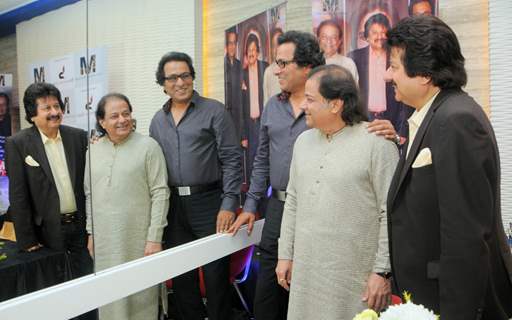 Anoop Jalota, Pankaj Udhas & Talat Aziz announce their musical venture Music Mania