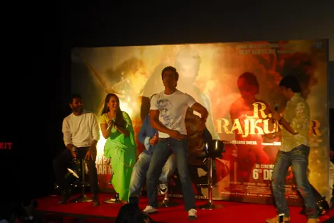 Sonakshi and Sonu Sood at R...Rajkumar 2nd Trailer Launch