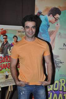 Punit Malhota was seen during promotions of Gori Tere Pyaar Main on Nach Baliye 6