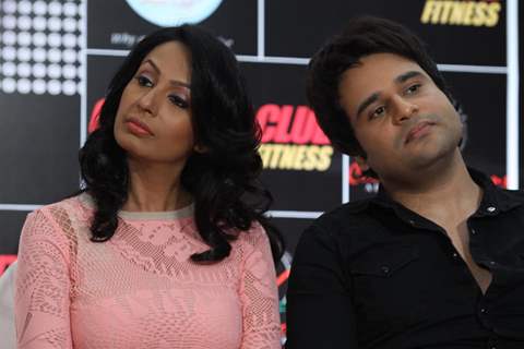 Kashmira and Krushna at the Country Club event