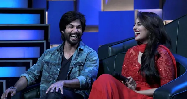 Shahid and Sonakshi promote R.... Rajkumar on the sets of Dance India Dance