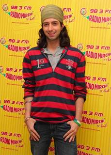 Shreyas Pardiwala Promotion of Yaariyan at Radio Mirchi