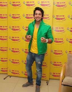 Himanshu Kohli at the Promotion of Yaariyan at Radio Mirchi