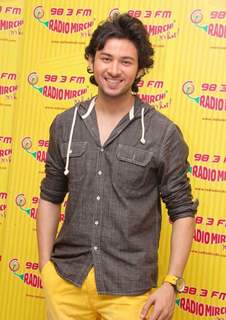 Dev Sharma at the Promotions of Yaariyan at Radio Mirchi