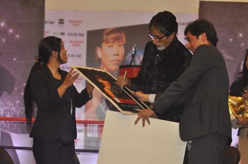 Amitabh Bachchan at Launch of the biography of boxer Mary Kom