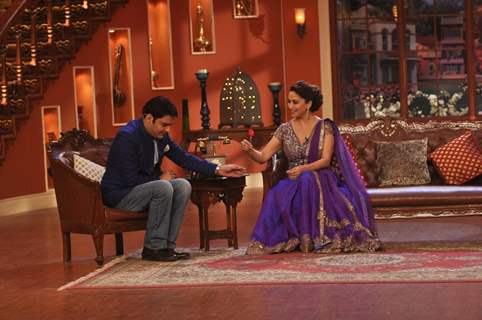 Dedh Ishqiya Promotions on Comedy Nights With Kapil