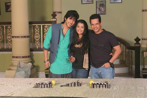 Veera Celebrates the completion of 300 Episodes