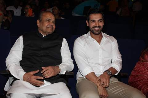 Maharashtra's Governor Mr. K.Sankaranarayanan and John Abraham at Pratibimb NGO Event