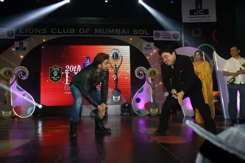 Ranveer Singh and Ali Asgar perform at the 20th Lions Gold Awards