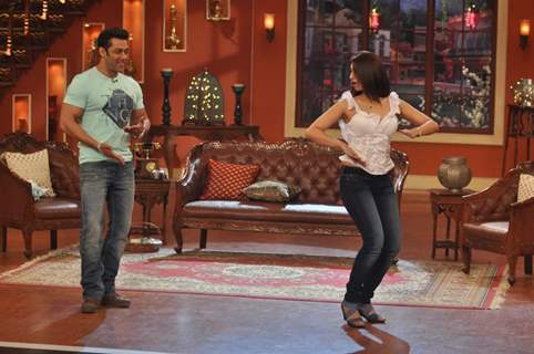 Jai Ho Promptions on Comedy Night With Kapil