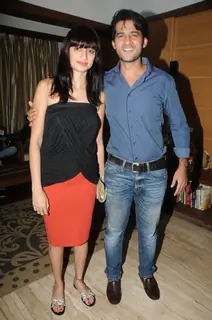 Gauri and Hiten Tejwani at Kaushik Banerjee's Birthday Bash